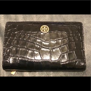 Faux Alligator TORY BURCH Medium Slim Wallet